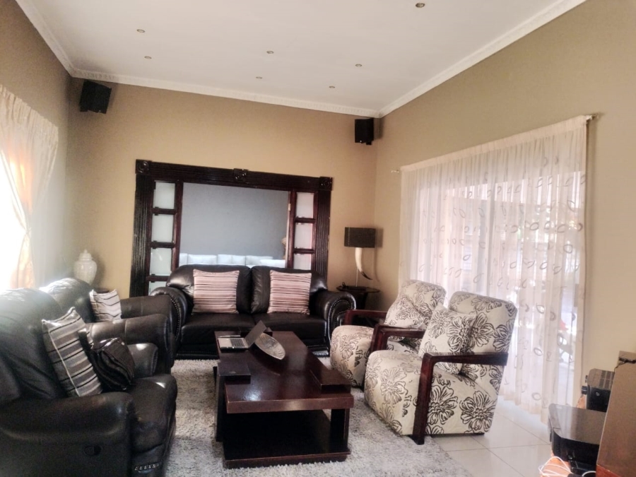 5 Bedroom Property for Sale in Universitas Free State